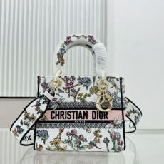 Dior Shopping Bags